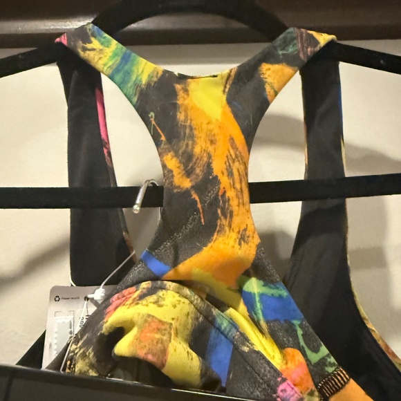 Lululemon activewear set - Picture 2 of 4